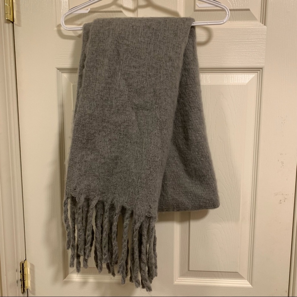 Missguided fluffy scarf